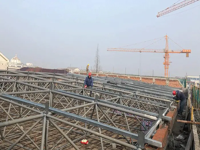 嘉峪关四小体育馆网架