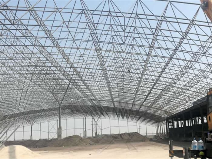 嘉峪关钢厂料仓网架工程